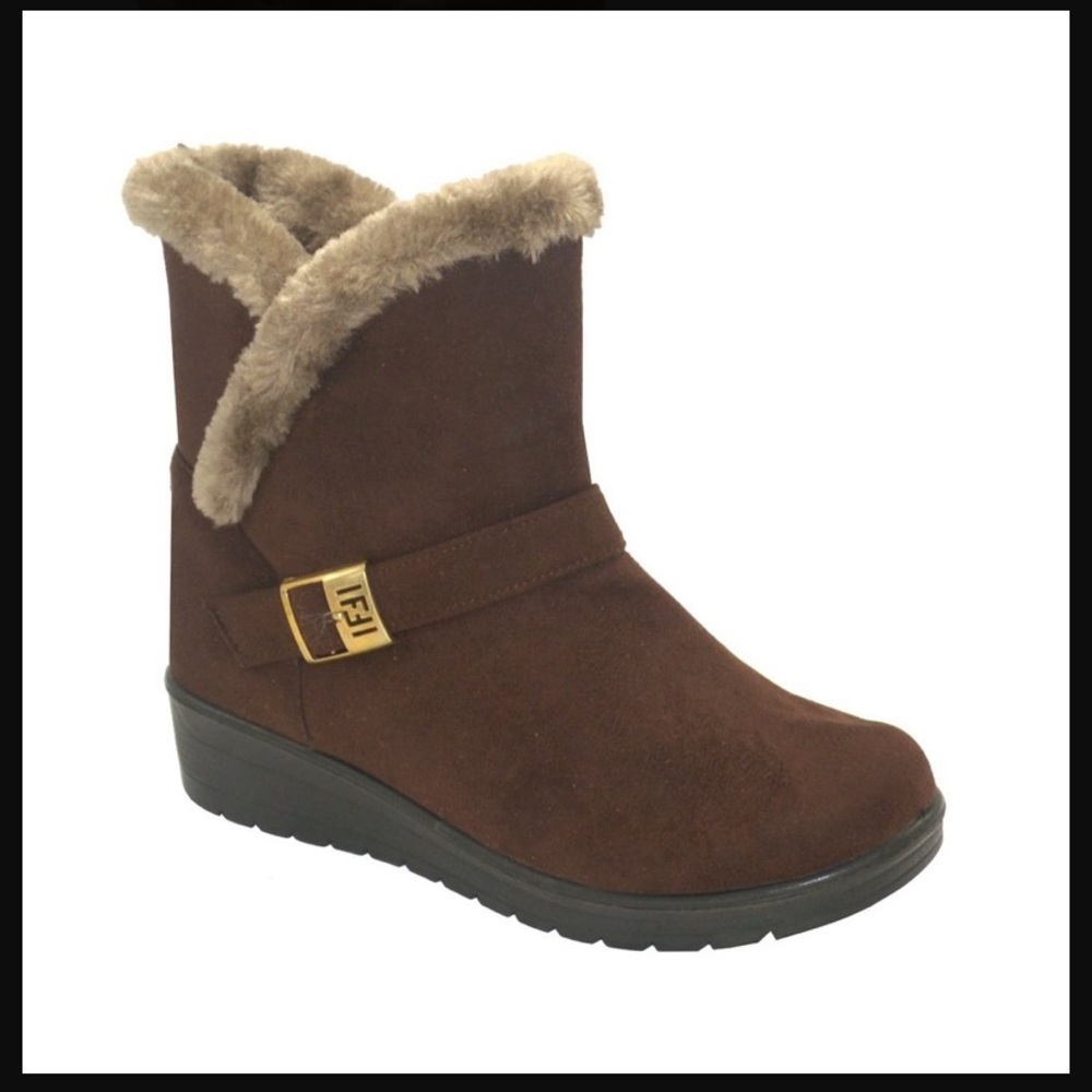 Winter boots style number 8957